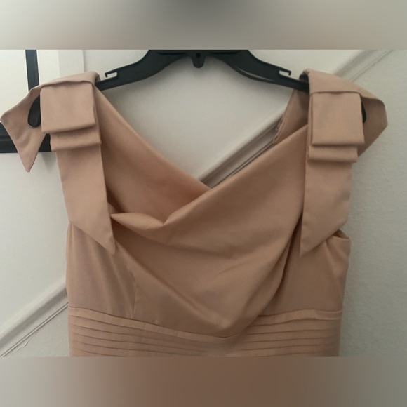 Antonio Melani peach/nude colored knee length wedding/ cocktail/ dress sz 8. - Picture 3 of 14